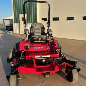Country Clipper Boss XL 31hp 60"